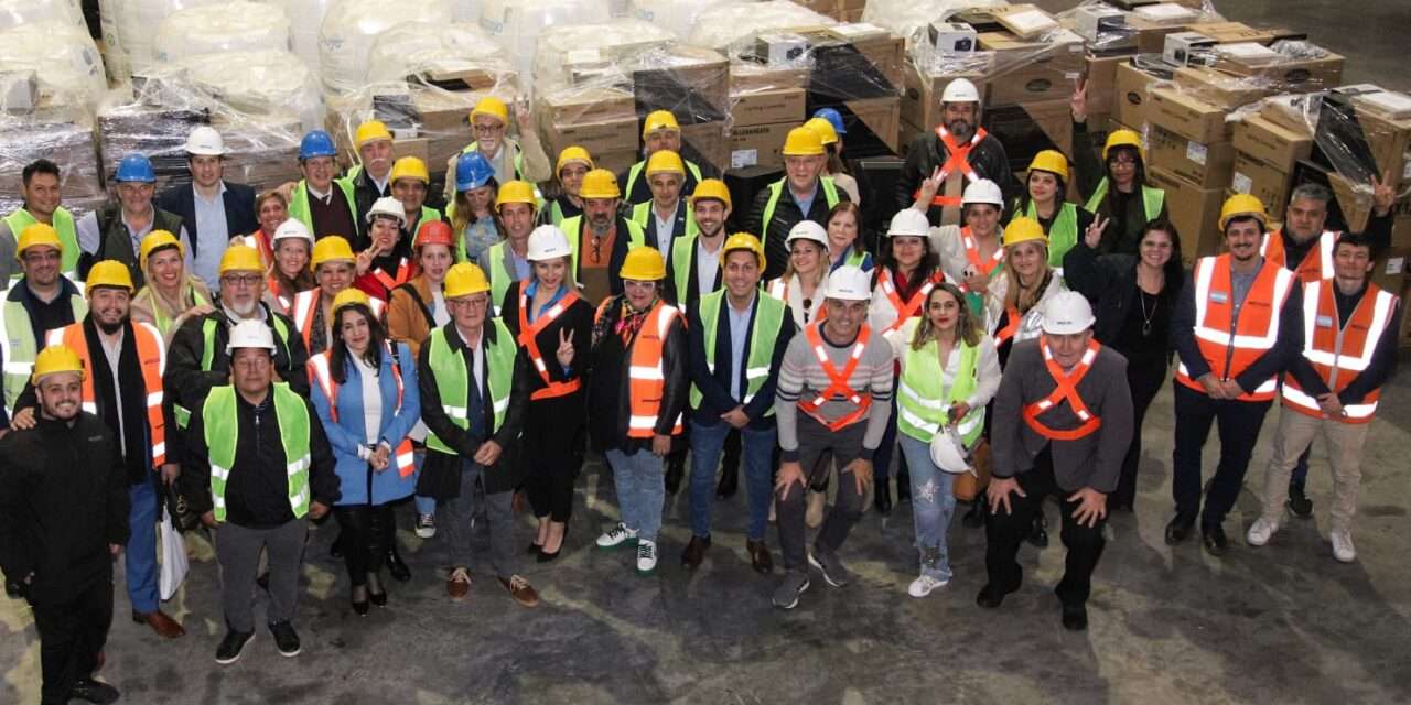 Avellaneda recibió equipamiento para poner el valor su Casa del Bicentenario