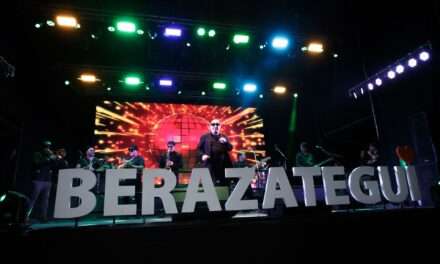 Berazategui fue una fiesta en su 63 Aniversario: Tedeúm, acto cívico y un multitudinario show