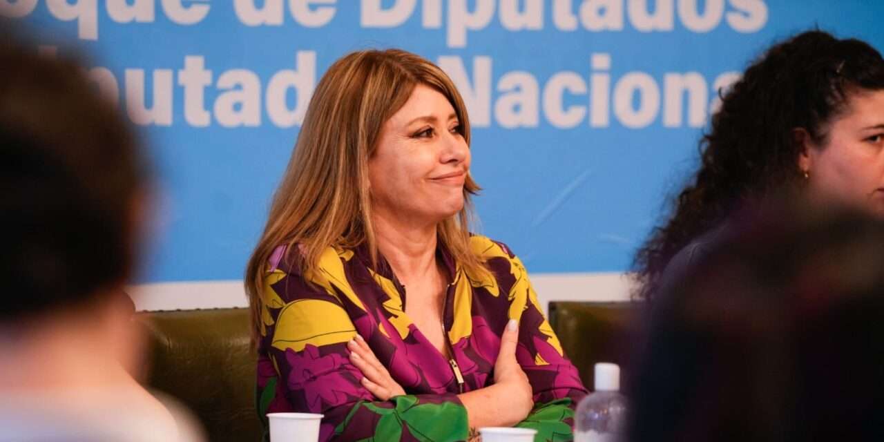 Litza reiteró el compromiso de UxP de rechazar el DNU y la Ley Ómnibus