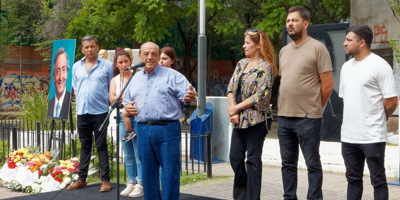 Mussi volvió a pedir por la unidad del Peronismo en un homenaje a Kirchner