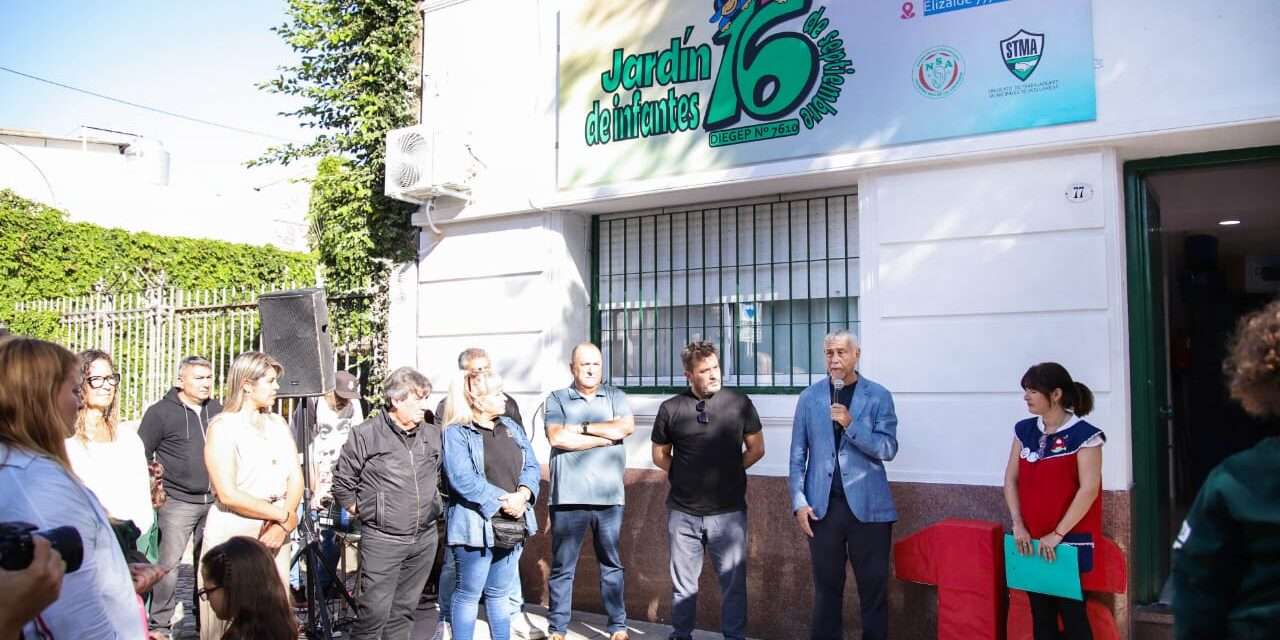 Ferraresi inauguró el nuevo edificio del jardín de infantes del STMA