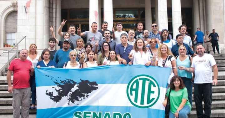 ATE por la Ley de Tierras: Junto al 'Colo' de Isasi, Claudio Arévalo reclamó en los Tribunales Federales de La Plata