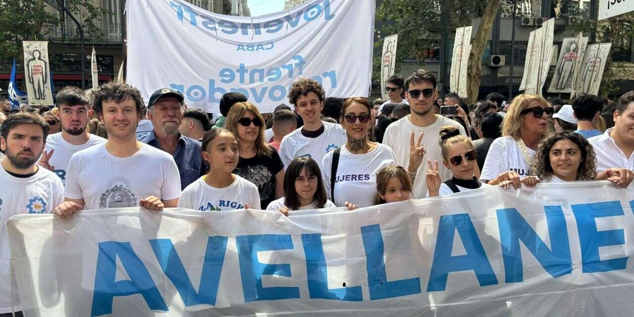Día de la Memoria: El FR de Avellaneda se hizo oir en la Plaza