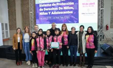 Ferraresi y Larroque lanzaron un programa de capacitación en protección de los derechos de niños y adolescentes