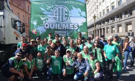 Por los ajustes y despidos, se movilizó ATE Quilmes