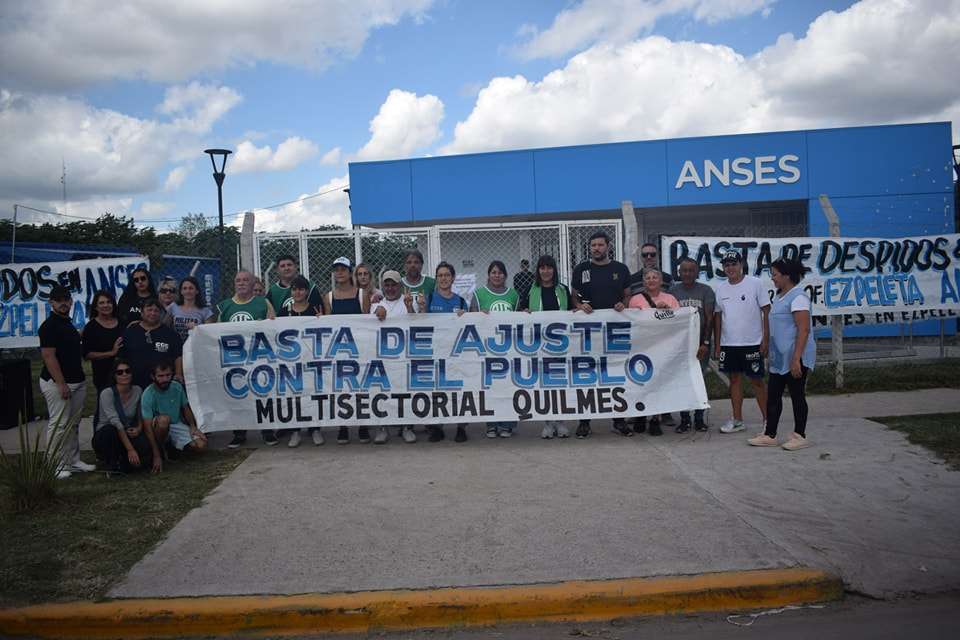 Asamblea Vecinal y Olla Popular en el Anses de Ezpeleta