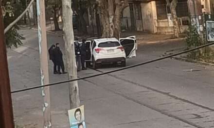 Ya esta identificado el joven que se mató dentro de su auto en Quilmes Centro