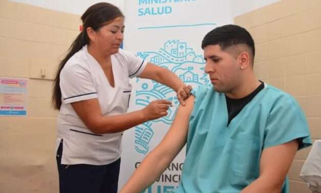 La Provincia llama a la población a vacunarse contra la Gripe y VSR