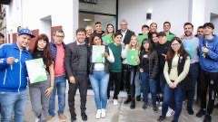 Kicillof y Ferraresi entregaron viviendas en Avellaneda: "Axel siempre está junto a nosotros"