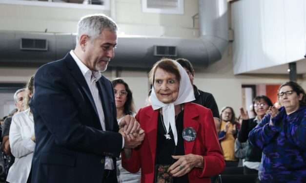 Se presentó "Historia de una Madre de Plaza de Mayo" en Avellaneda