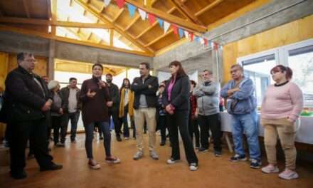 Mayra y el Obispo de Quilmes, juntos en la inauguración del nuevo Centro Comunitario San Francisco de Asís