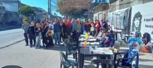 En el marco de recordar el asesinato del militante social Agustin Ramirez, la mesa del movimiento Evita: Nicolas Garcia, Rossana Vivlionet, Marcos Gonzalez rescatan en esta actividad el firme compromiso de seguir luchando x Techo, Tierra y Trabajo