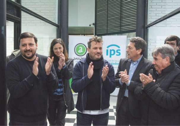 El senador Santalla con Doval y Barruecos inauguraron la nueva sede del IPS en Avellaneda