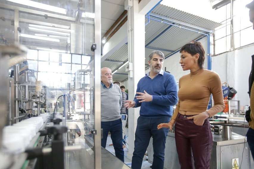 Mayra Mendoza le entregó la aptitud ambiental a la empresa Toscana Ingeniería