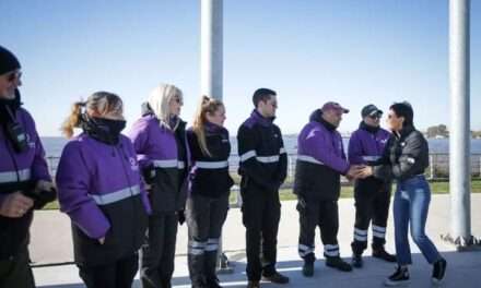 Quilmes: Defensa Civil y Guardavidas recibieron insumos y herramientas de trabajo