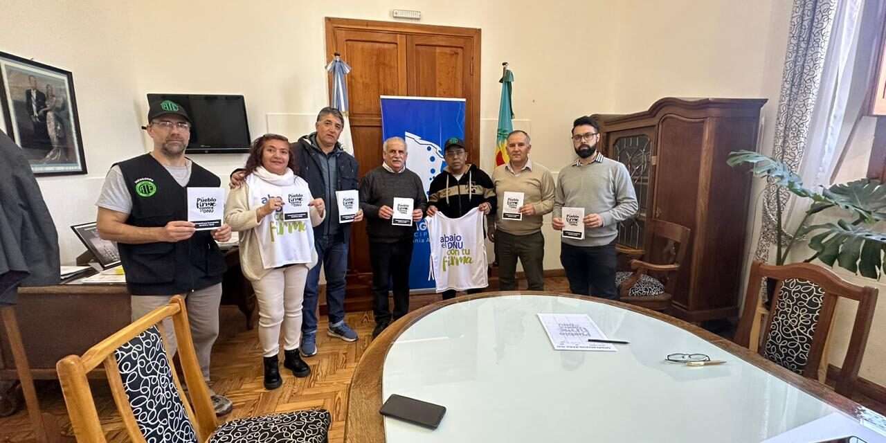 El titular de ATE Provincia se reunió con sus pares de Patagones por la campaña un millón de firmas para anular el DNU 70/23