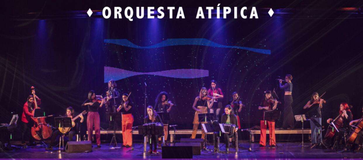 "La Emponderada Orquesta Atípica", con 19 reconocidas músicas en escena, toca en Lomas de Zamora