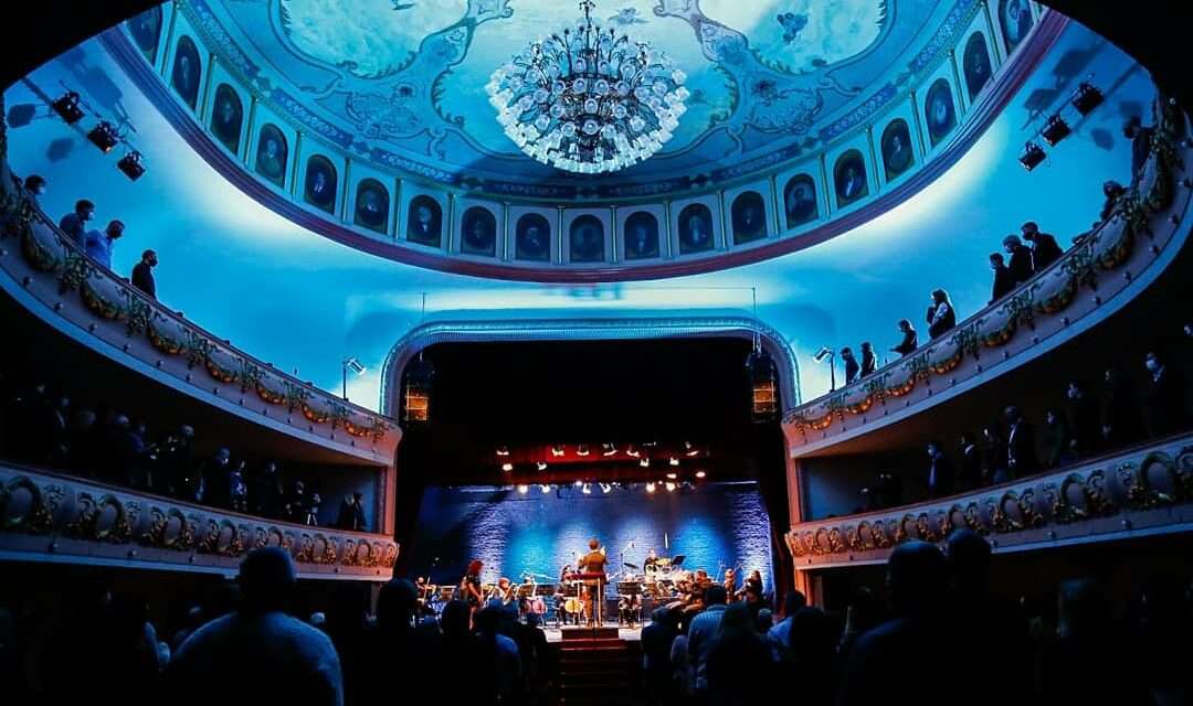 El Teatro Municipal Roma de Avellaneda está nominado a los Premios “María Guerrero”