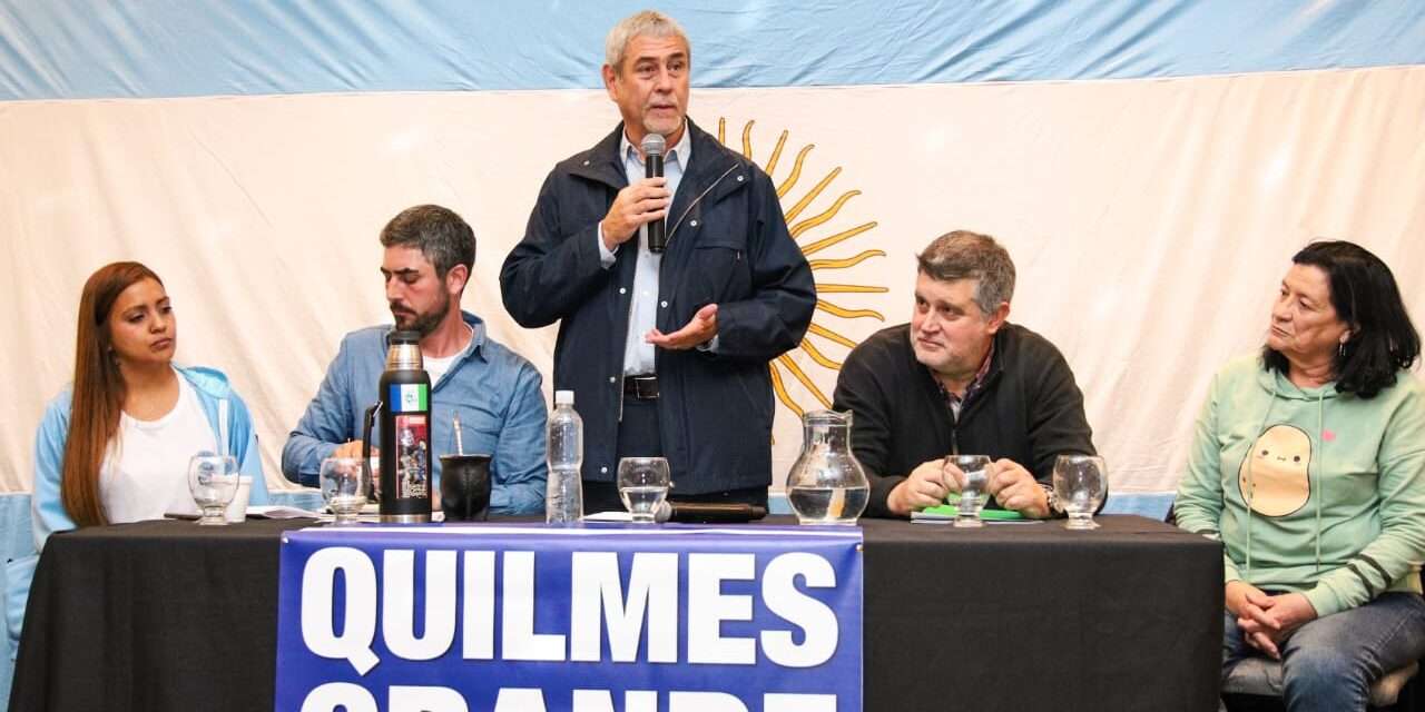 Ferraresi encabezó plenario de la militancia en Solano