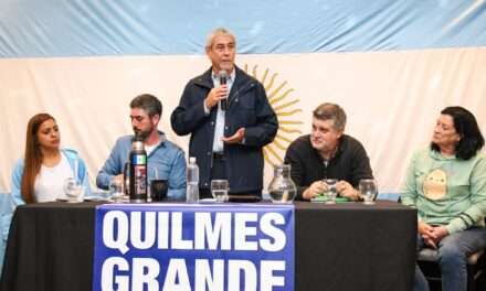 Ferraresi encabezó plenario de la militancia en Solano