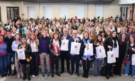 Las escuelas de Avellaneda recibieron materiales de Educación Sexual Integral