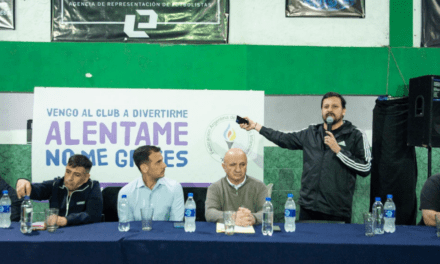 El senador González Santalla defendió los Clubes de Barrio: Santalla: "Son irremplazables en la tarea de formación de nuestros hijos"