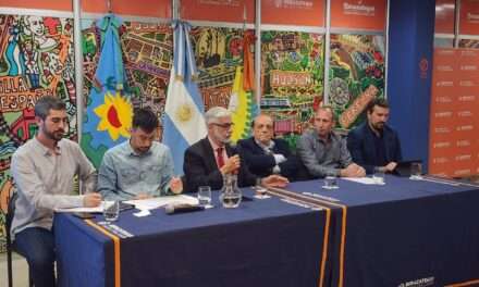 Feltti, Mussi y Berrozpe en el Foro Regional Economía Trabajo y Producción que se realizó en Berazategui