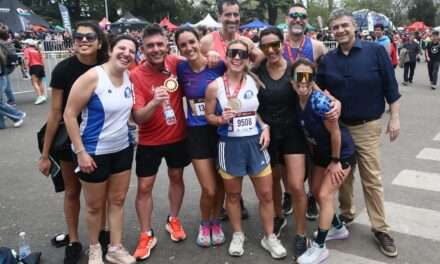 Jorge Macri premió a los ganadores de la Maratón Internacional de Buenos Aires, que tuvo el récord de 14.500 corredores