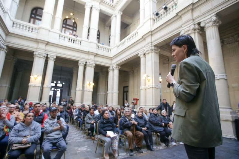 Mayra: “La regla tiene que ser una comunidad solidaria, que pueda contar con un Estado presente y eficiente”