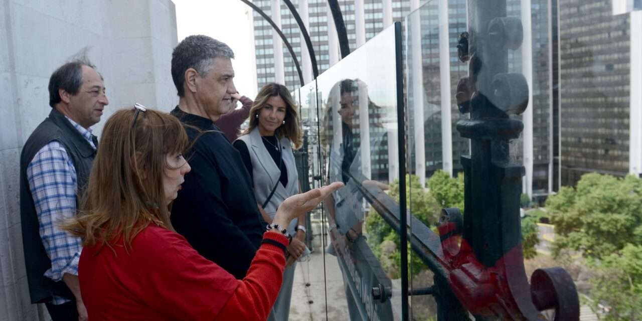 Reabrió el mirador de la Torre Monumental de Retiro tras las obras de la Ciudad