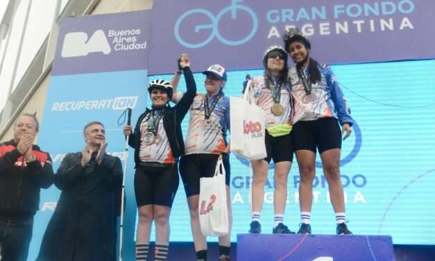 Jorge Macri premió a los competidores del “Gran Fondo Argentina", la carrera de ciclismo amateur más importante del país