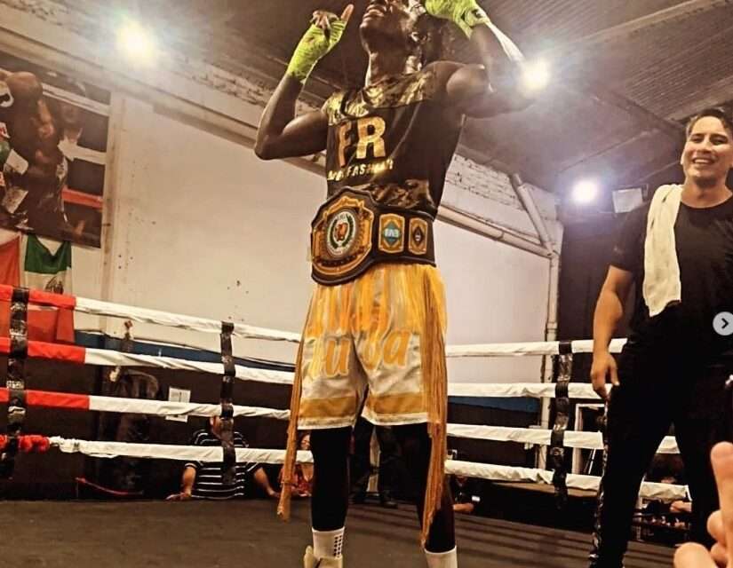 Touba Niang, el "afro quilmeño" que de vendedor ambulante llegó a boxeador profesional