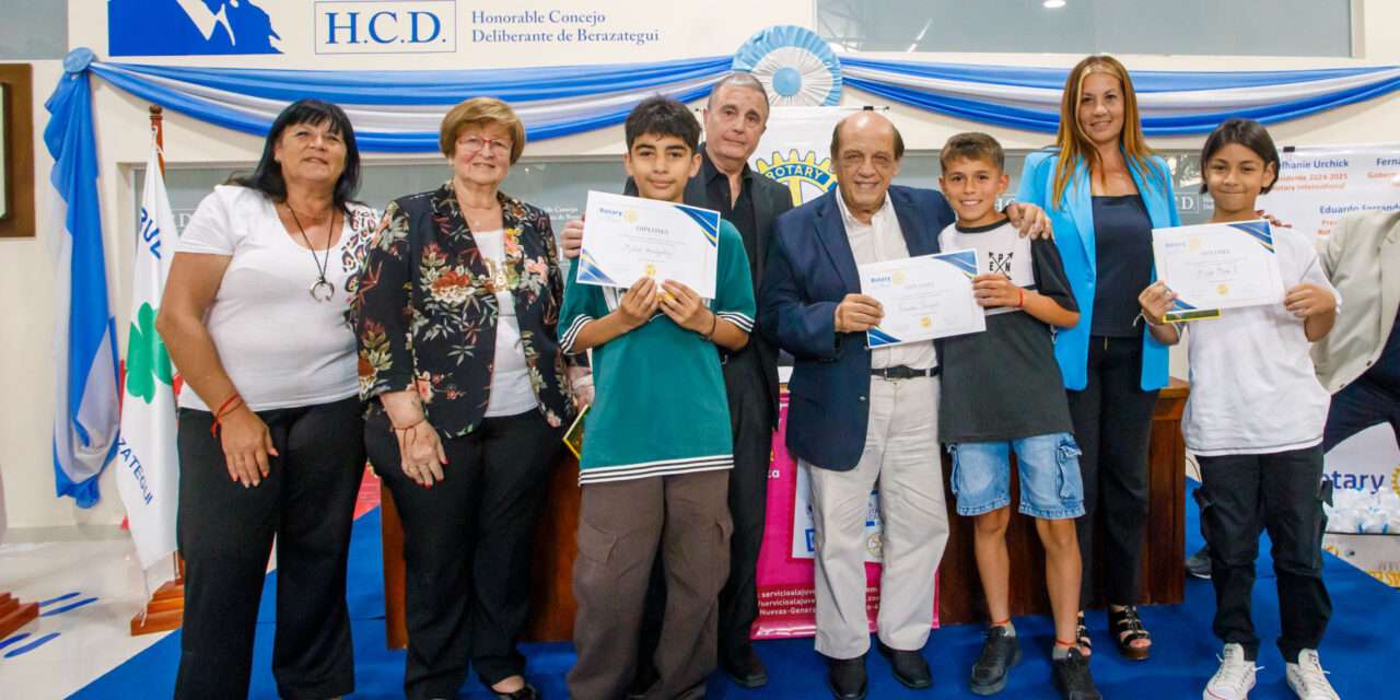 Multitudinaria ceremonia: 230 alumnos de Berazategui recibieron su diploma al Mejor Compañero