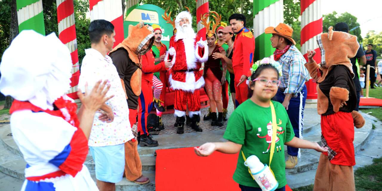 Abrió el Parque donde Papá Noel recibe a los más chicos y se celebra el tiempo de la Navidad