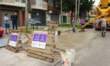 Continúan los trabajos de bacheo y tomado de juntas en Quilmes