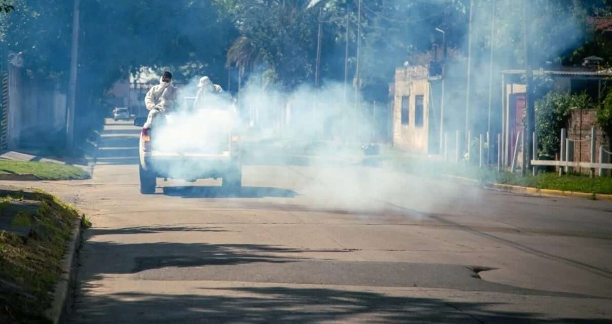 Mas operativos simultáneos de fumigación contra el Dengue en todo Quilmes