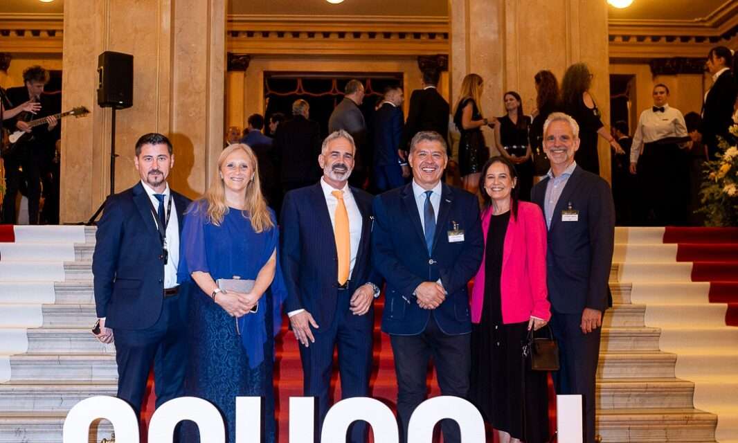 Grupo L, una de las empresas argentinas con mas proyección del país, cerró el año en el Teatro Colón junto a sus clientes