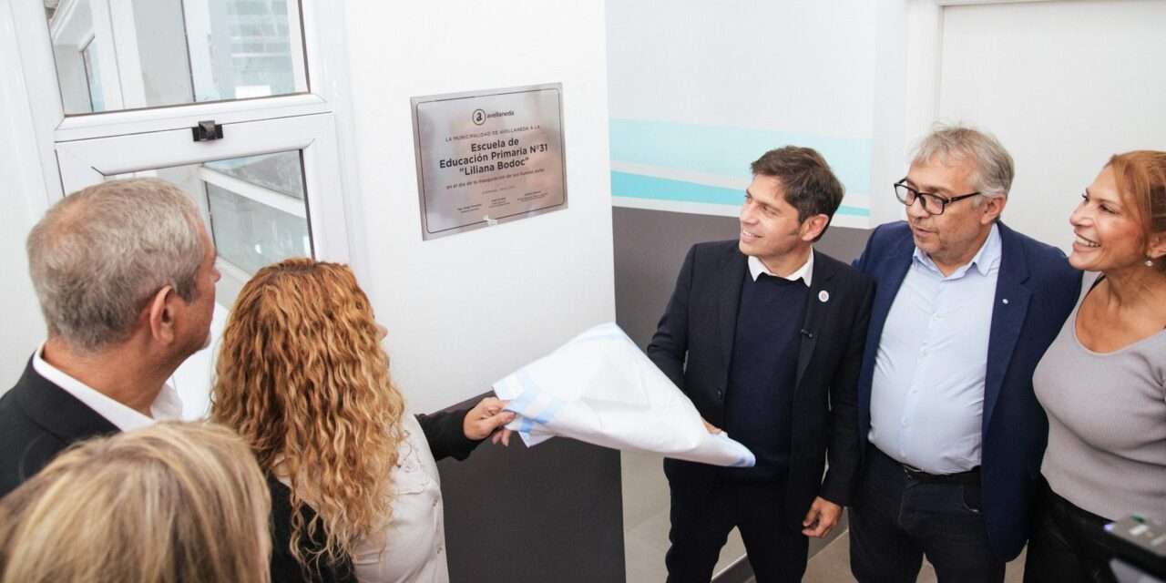 Ferraresi y Kicillof inauguraron obras en escuelas de Avellaneda