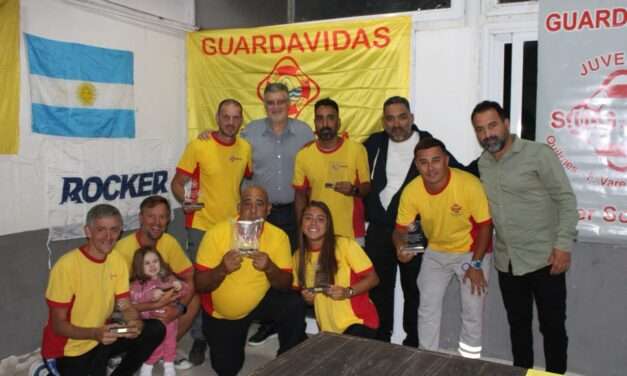 Reconocen a 7 guardavidas que le salvaron la vida a una niña en la Ribera de Quilmes