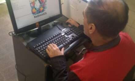 Tecnología con propósito: Desde la unidad 24 de Varela desarrollaron un sistema operativo para promover la inclusión digital