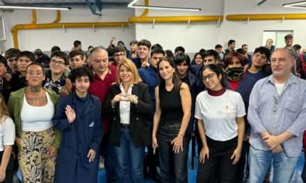 Litza y Morán en una charla sobre Ludopatía para estudiantes de Avellaneda