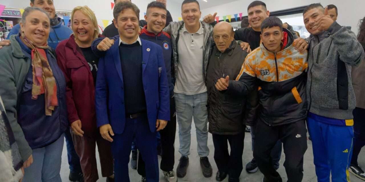Kicilloff estuvo en Berazategui y con Mussi inauguraron un Club en Plátanos