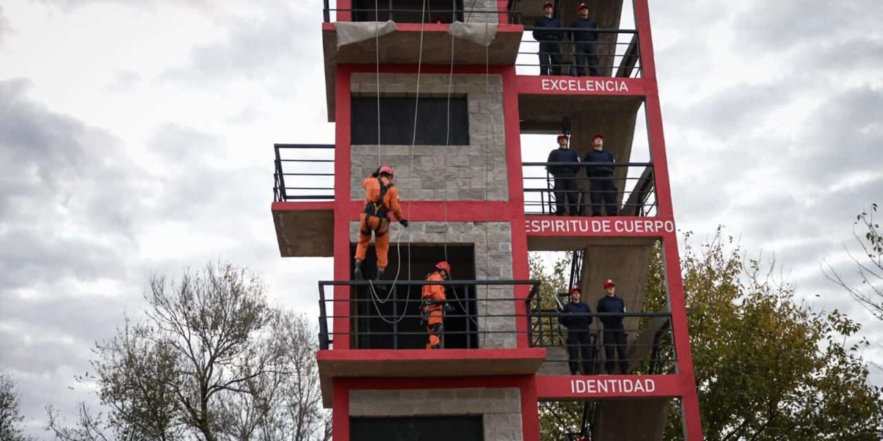 La Ciudad refuerza la seguridad con más motos, patrulleros y un simulador de incendios para entrenamiento