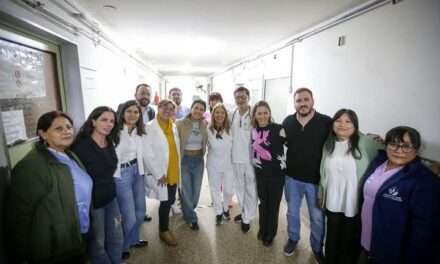 Mayra Mendoza estuvo en el Hospital de Solano; recorrida y entrega de insumos
