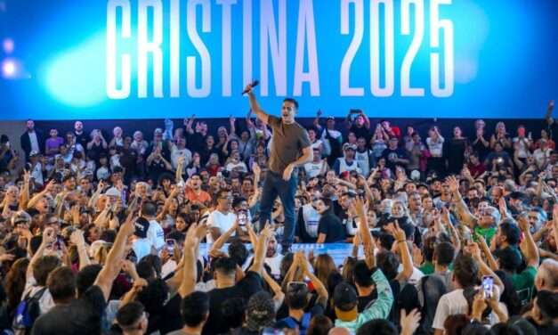 Julián Álvarez: "Una mayoría popular está profundamente convencida que el único héroe es el héroe colectivo"