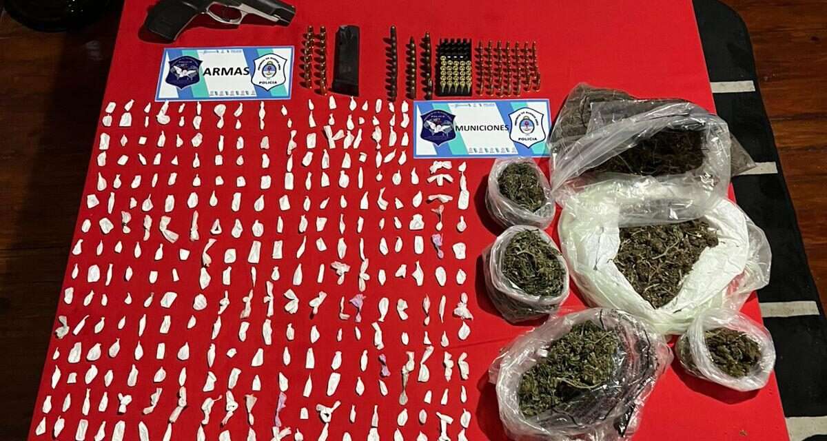 (Video del allanamiento) Desarticulan red narco en Solano con tres detenidos y más de 3,5 kg de droga incautados