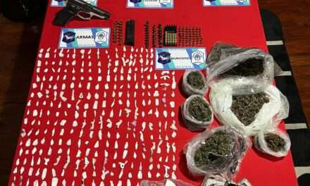 (Video del allanamiento) Desarticulan red narco en Solano con tres detenidos y más de 3,5 kg de droga incautados