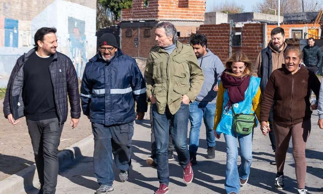 Máximo Kirchner junto a Emmanuel Santalla en Avellaneda: "Esto es lo que quiere Cristina, una Argentina que nos contenga y nos abrace a todos"