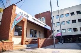 Nuevo aumento salarial del 12,5% para empleados de la Municipalidad de Quilmes: Acumulan 36.1% en este 2025