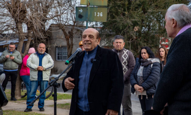 Antes de presentar la lista local que encabezará, Mussi dijo, Mussi: "Para un vecino no hay nada mejor que otro vecino"